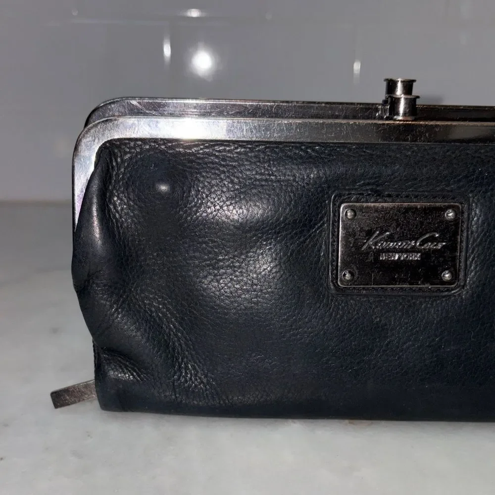 Kenneth Cole New York Kiss Lock Clutch Wallet Organizer Black Genuine Leather